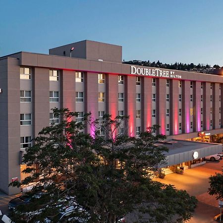 Doubletree By Hilton - Kamloops Hotel Kültér fotó